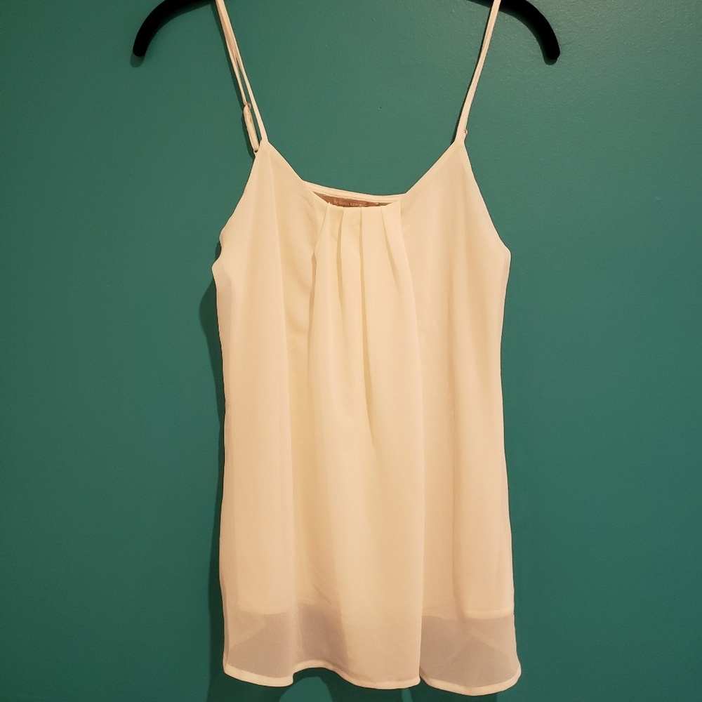 Banana republic cream shortsleeve blouse